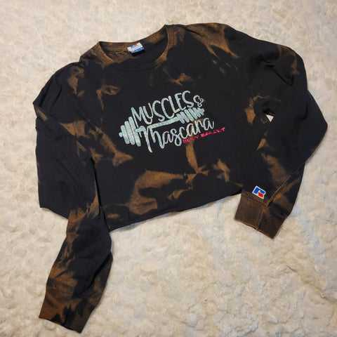 Cropped Long-sleeved T-shirt - "Muscles & Mascara" - Bleached Black, M