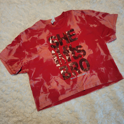 Loose Fit Cropped T-Shirt - "She Lifts Bro" - Bleached Red, L